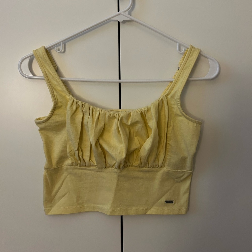 Hollister ruffled tank